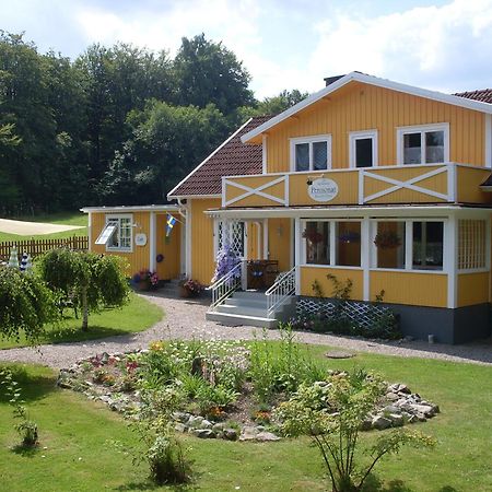 Hotel & Pensionat Bjoerkelund Stenbrohult  Exterior foto